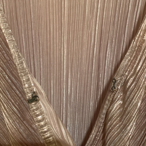 Abercrombie and Fitch Metallic Rose Gold Pleated Wrap Top Blouse Size Small used - Picture 12 of 15